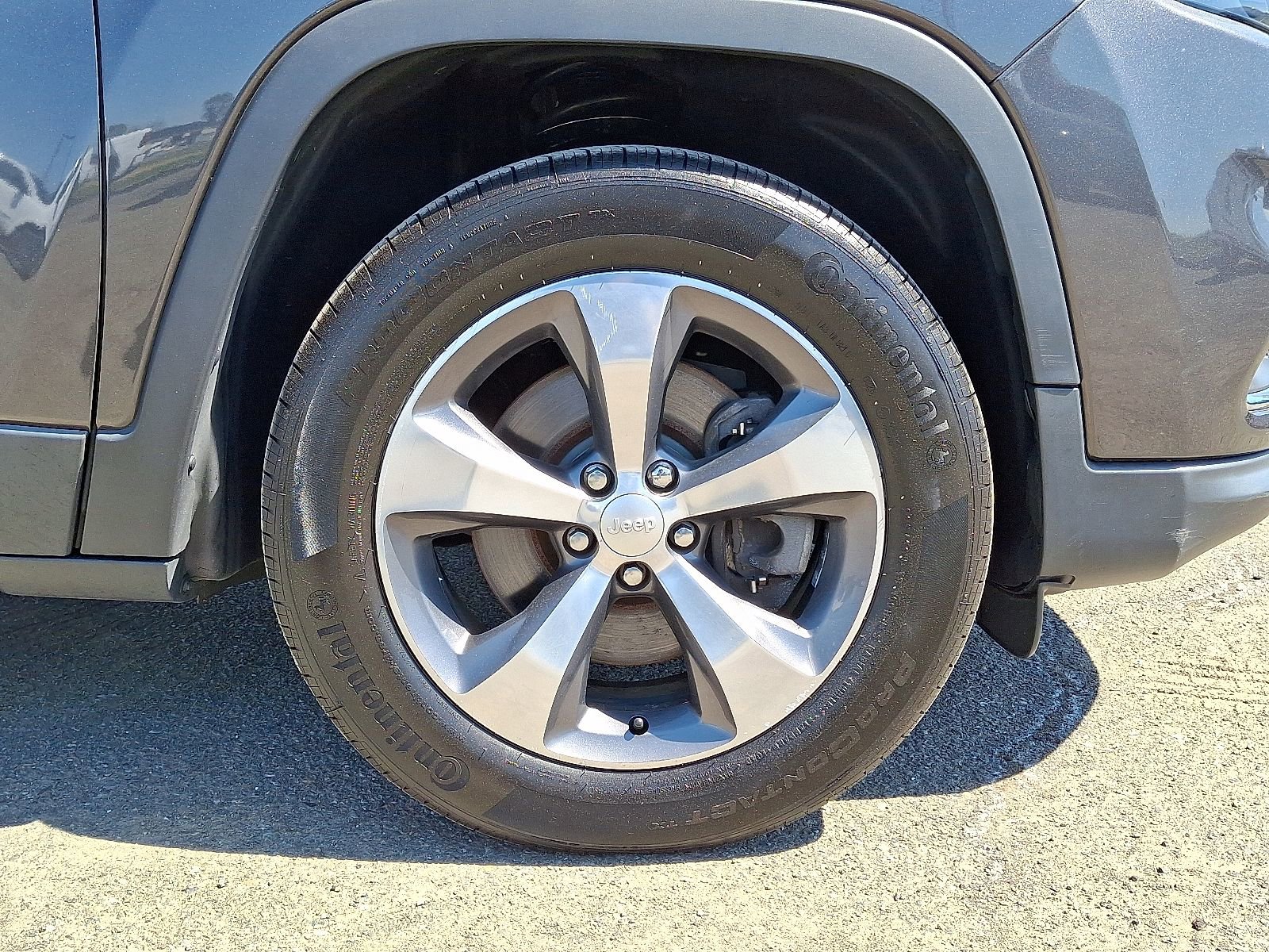 Used 2019 Jeep Cherokee Limited AWD/4WD image 9