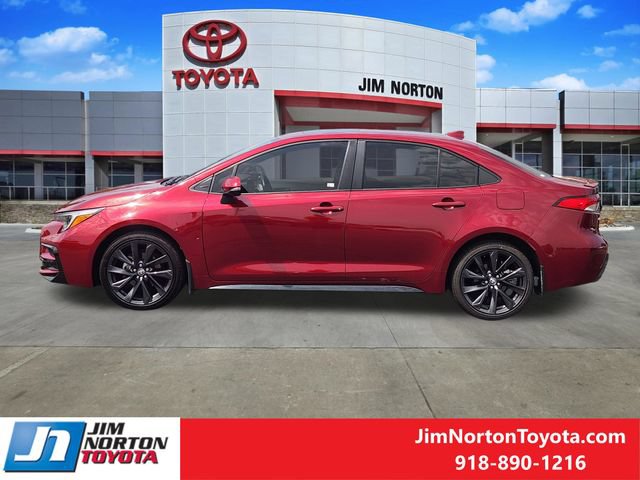 Used 2023 Toyota Corolla SE w/ SE Package FWD image 5