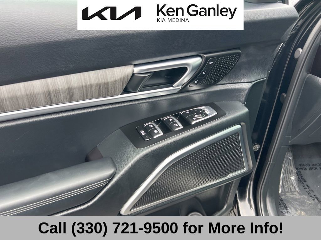 Used 2025 Kia Telluride SX w/ SX Captain's Chair Package image 27