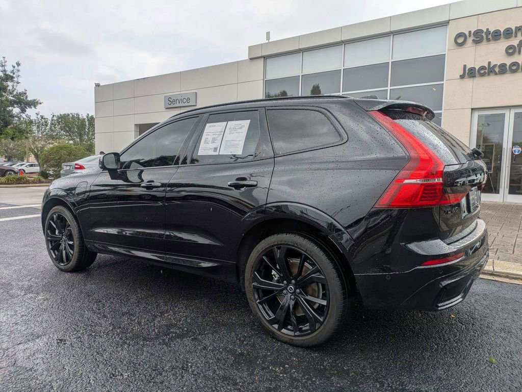 Used 2024 Volvo XC60 T8 Ultimate w/ Protection Package Premier image 4