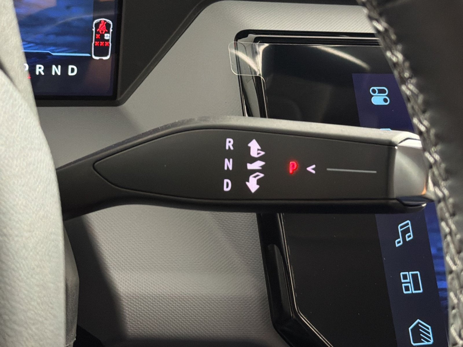 New 2027 Chevrolet Bolt LT w/ Comfort Package FWD image 22