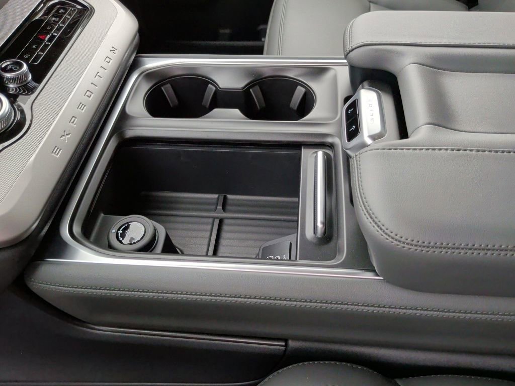 New 2026 Ford Expedition Max Active RWD image 29