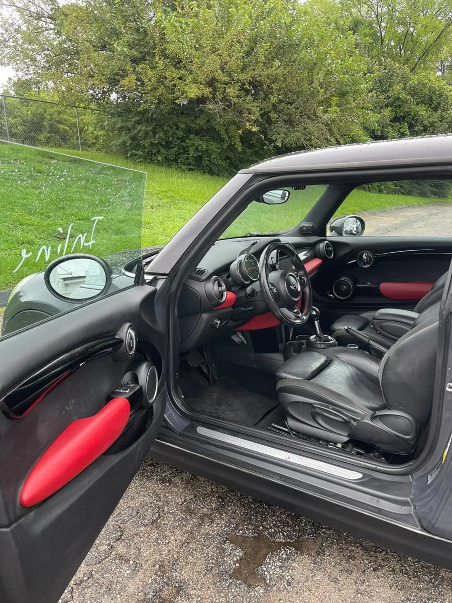 Used 2014 MINI Cooper S FWD image 9