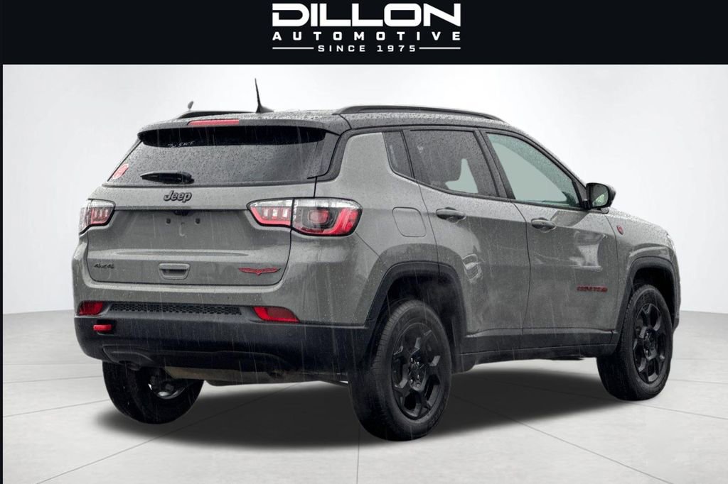Used 2024 Jeep Compass Trailhawk AWD/4WD image 4