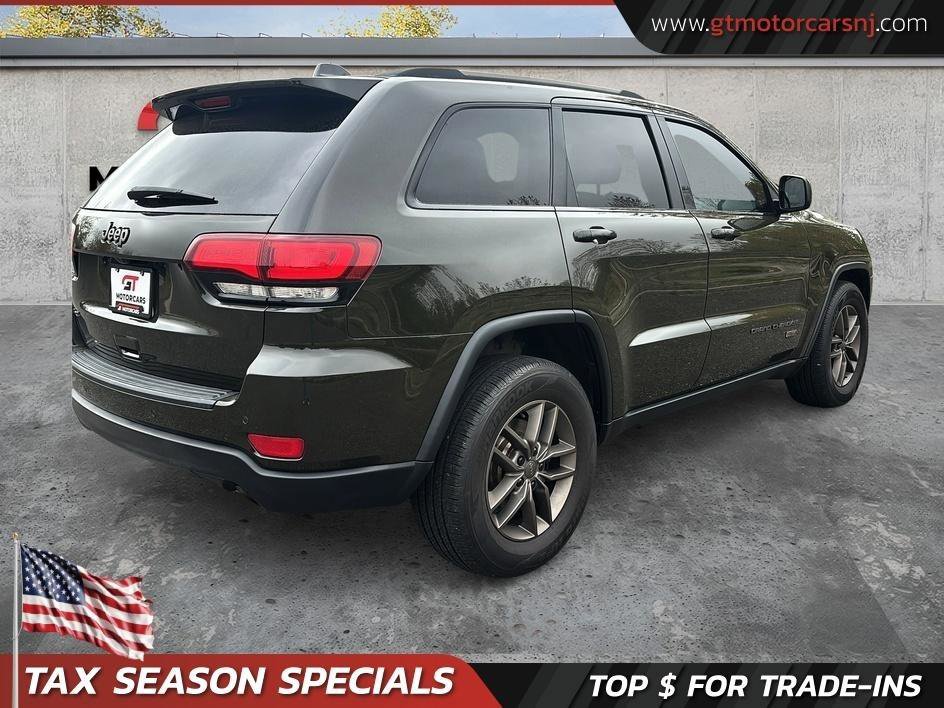 Used 2016 Jeep Grand Cherokee Laredo 75th Anniversary image 7