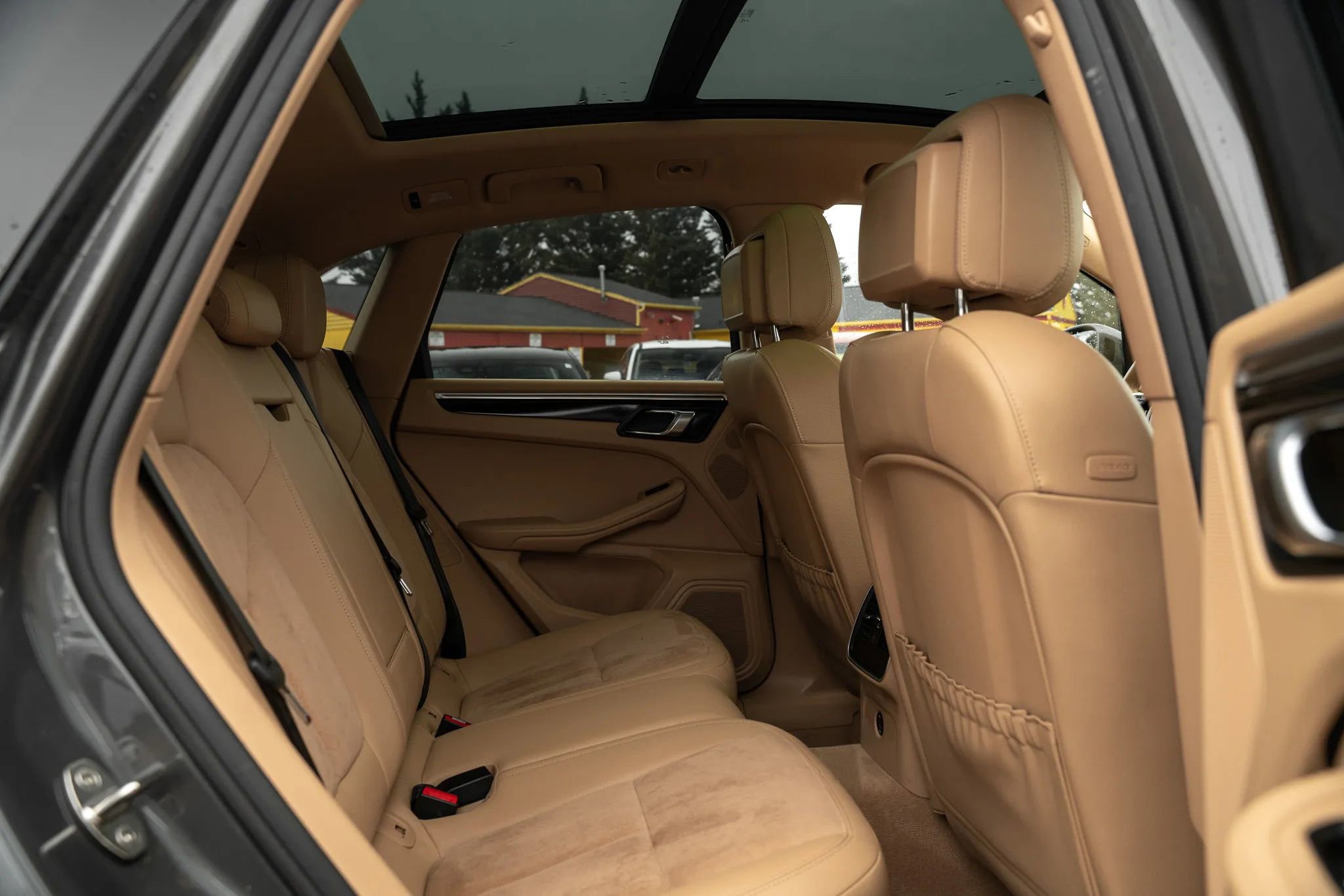 Used 2017 Porsche Macan Sport Edition image 11