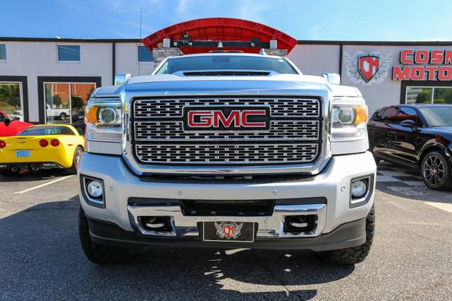 Used 2019 GMC Sierra 2500 Denali w/ Duramax Plus Package AWD/4WD image 34