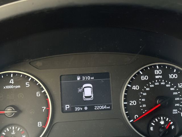 Used 2023 Kia Seltos LX image 19