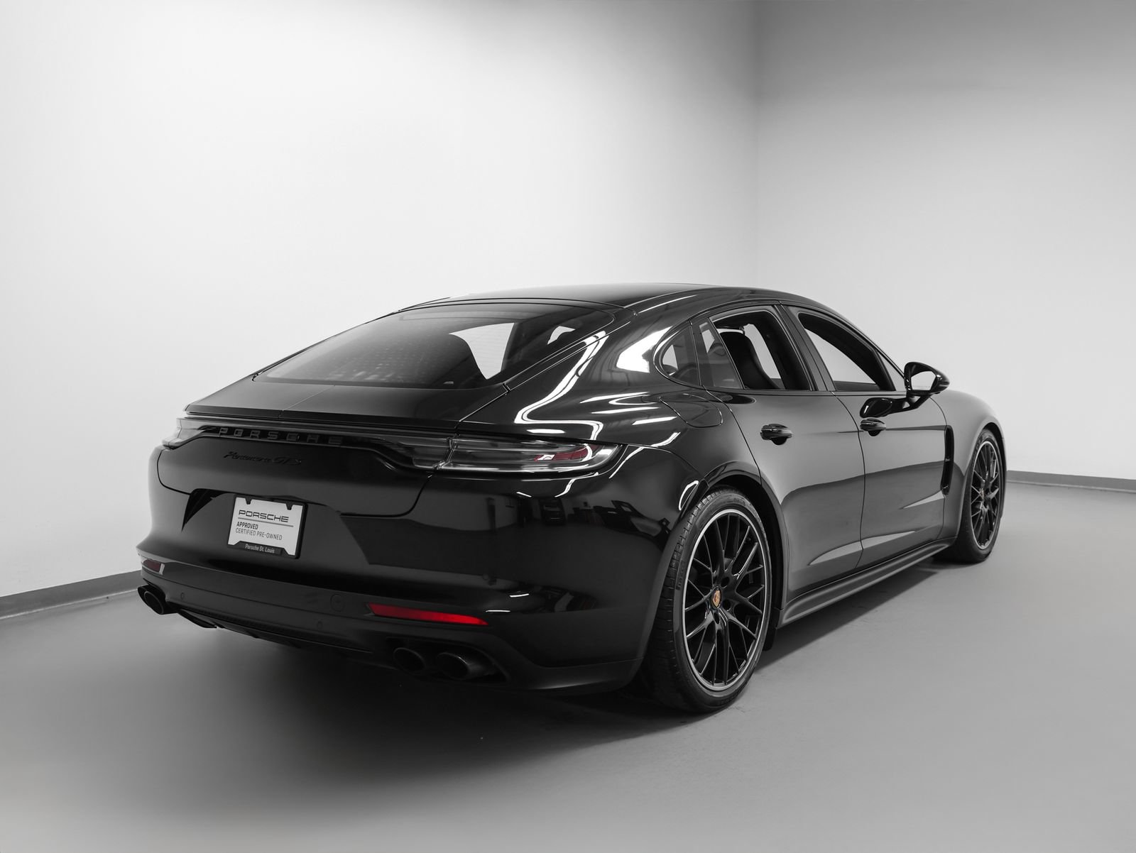 Certified 2023 Porsche Panamera GTS AWD/4WD image 12