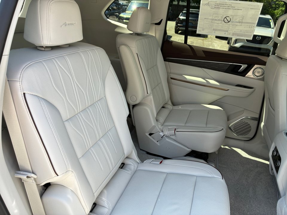 New 2026 Buick Enclave Avenir w/ Super Cruise Package FWD image 29