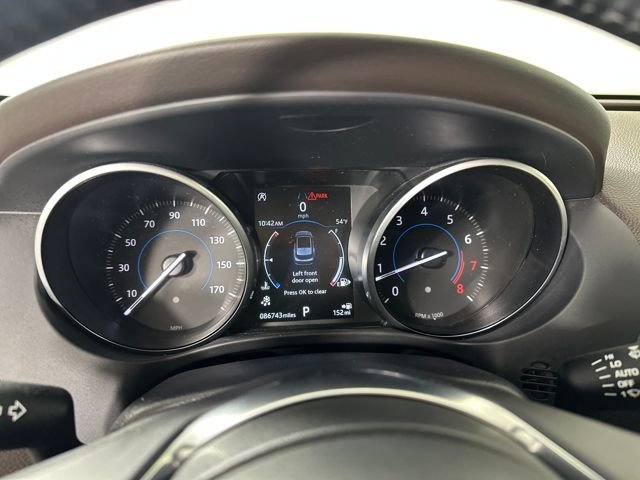 Used 2018 Jaguar F-PACE Prestige image 17