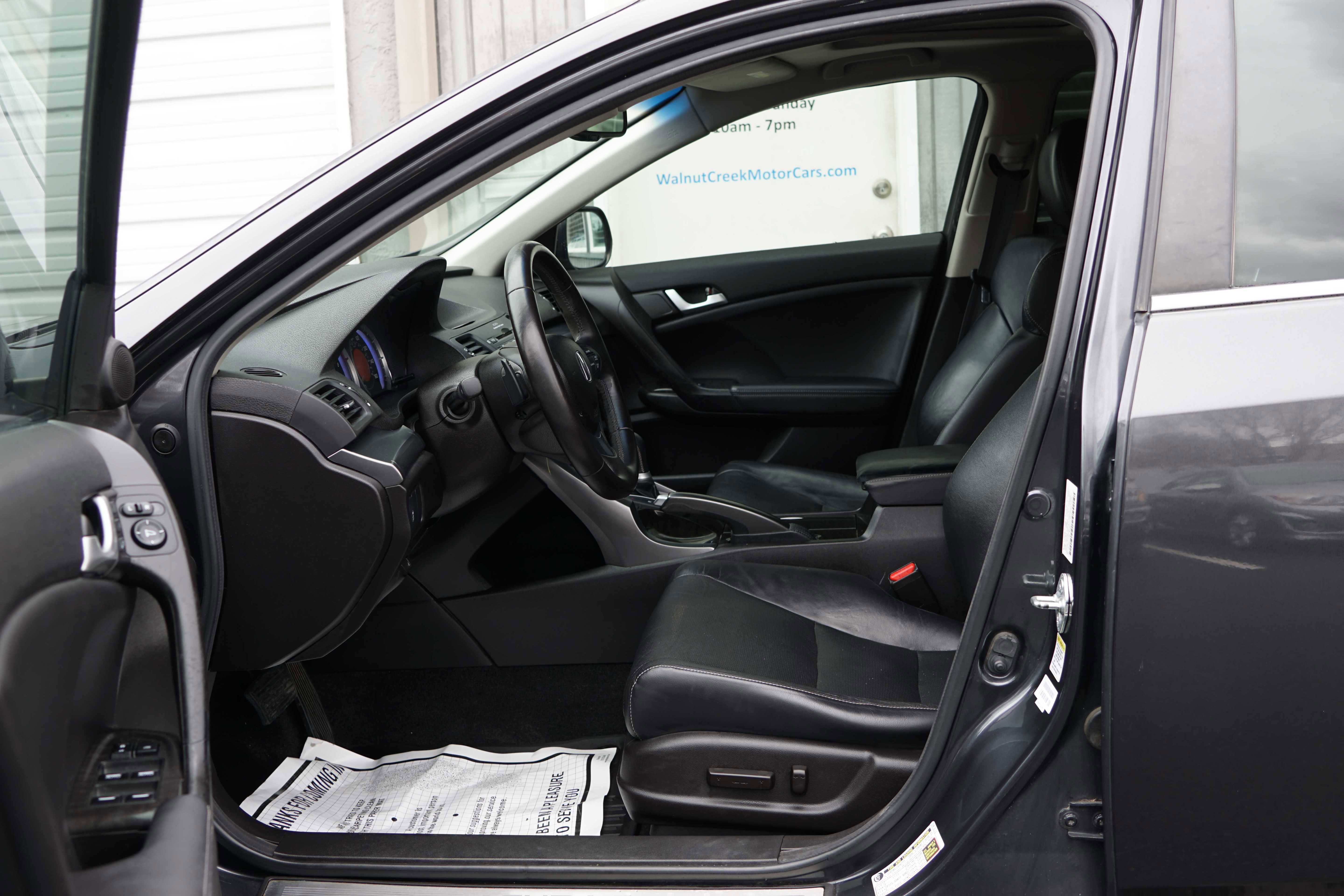 Used 2011 Acura TSX Sedan image 38