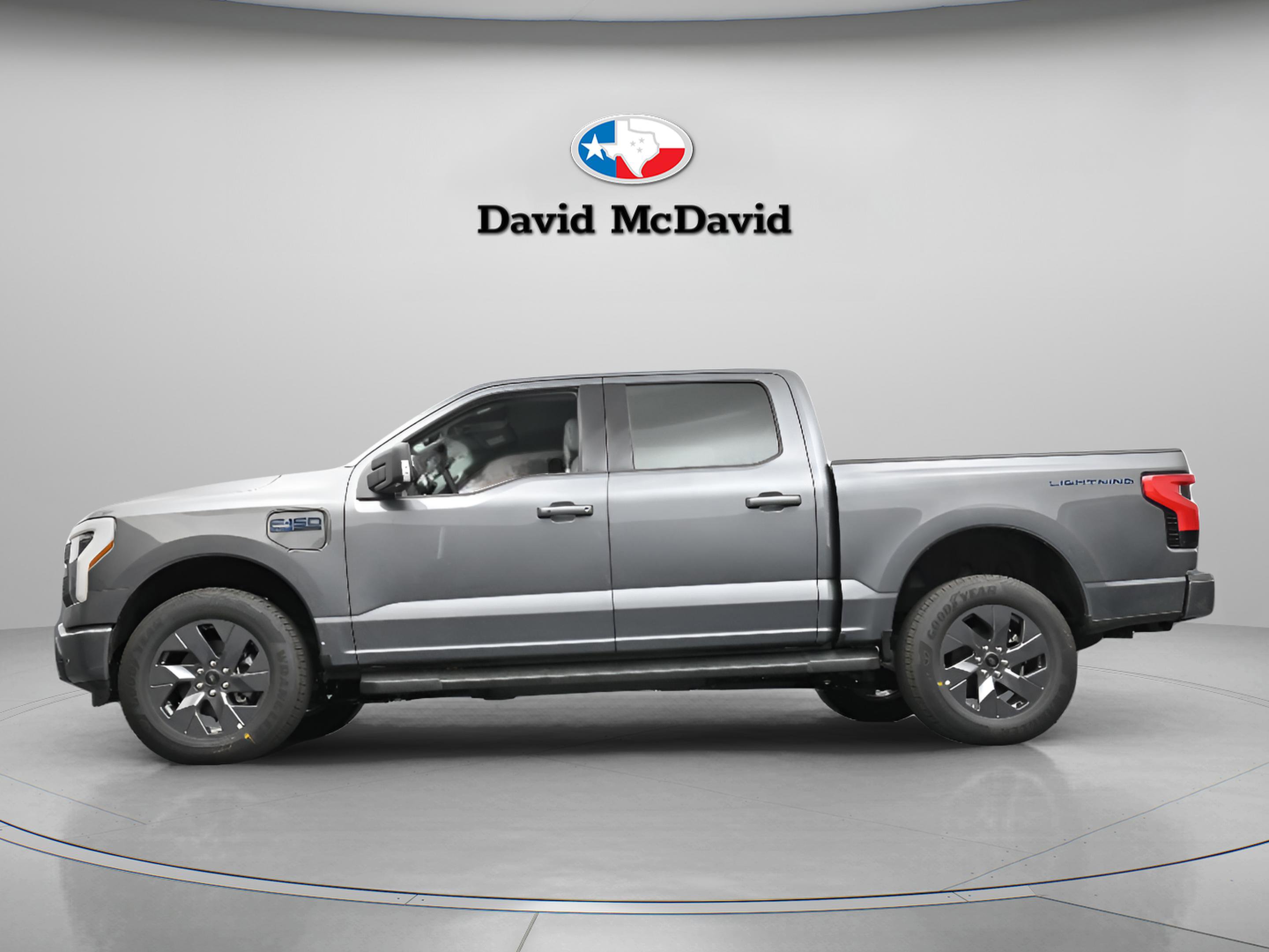 New 2025 Ford F150 Lightning Flash image 7