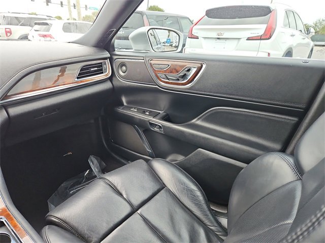 Used 2018 Lincoln Continental Reserve image 10
