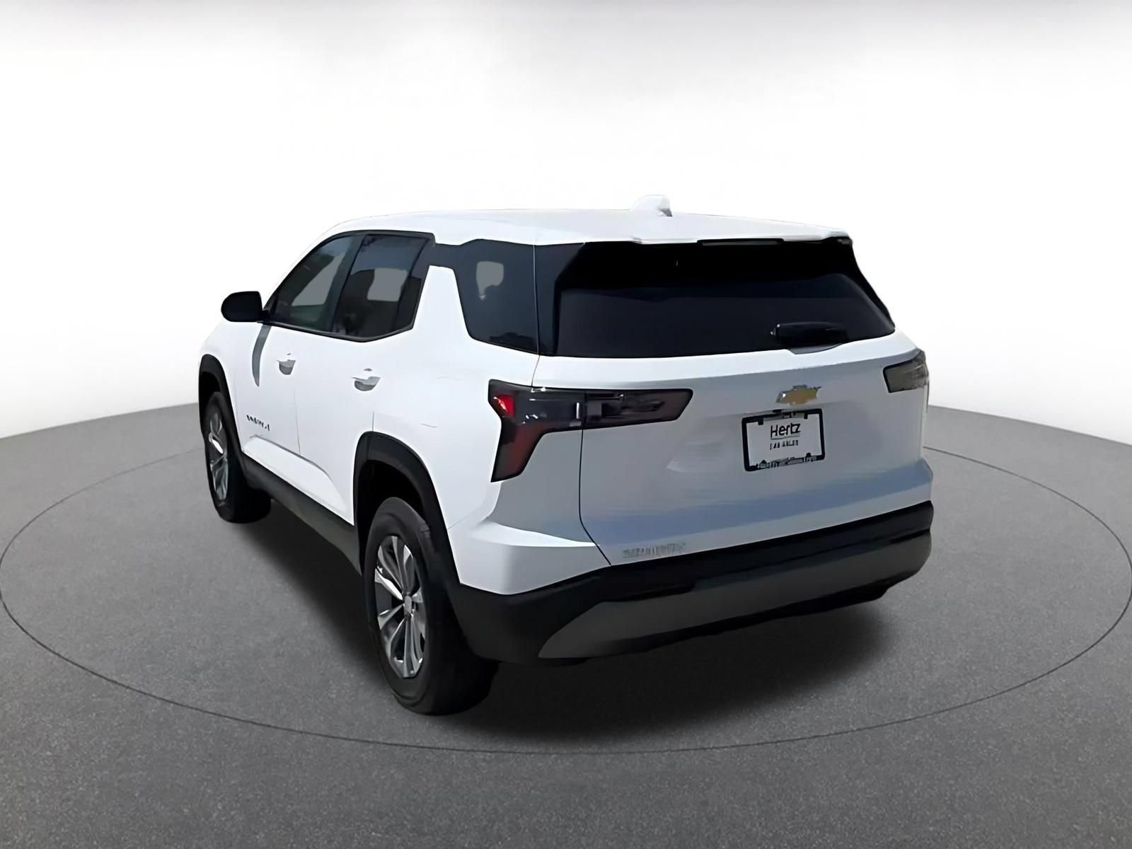 Used 2025 Chevrolet Equinox LT FWD image 10