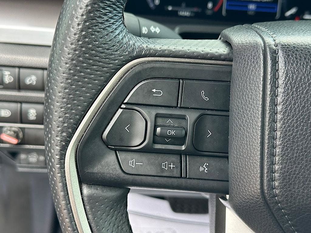 Certified 2024 Toyota Tacoma TRD Off-Road AWD/4WD image 20