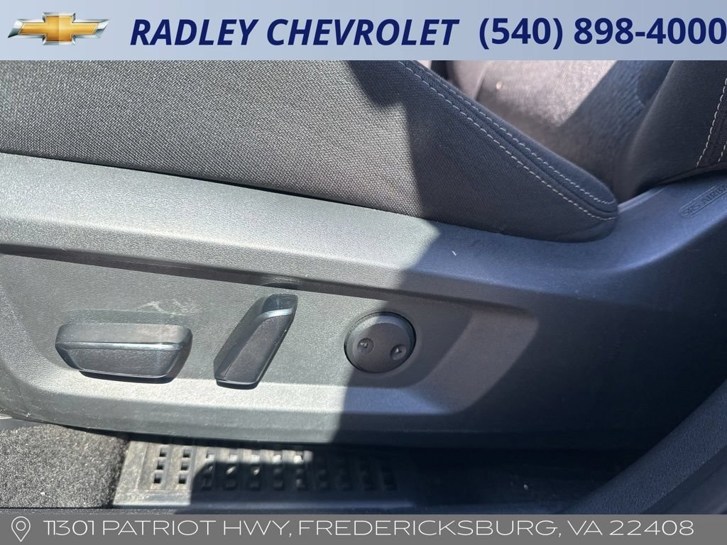 Used 2024 Nissan Rogue SV AWD/4WD image 17