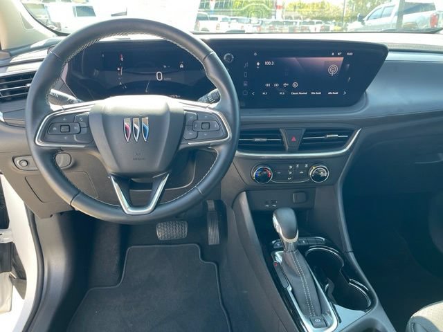 Certified 2024 Buick Encore GX Preferred FWD image 13