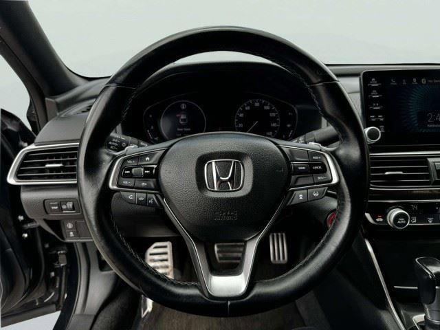 Used 2018 Honda Accord Sport image 30