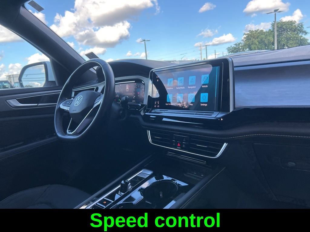Used 2024 Volkswagen Atlas Cross Sport SE image 26