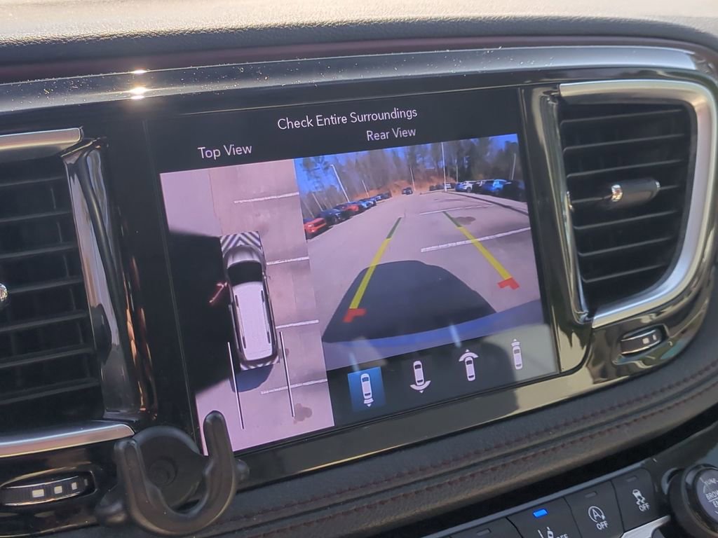 Used 2019 Chrysler Pacifica Limited w/ Tire & Wheel Group image 20