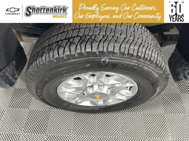 Used 2024 Chevrolet Silverado 2500 LTZ w/ LTZ Plus Package image 10