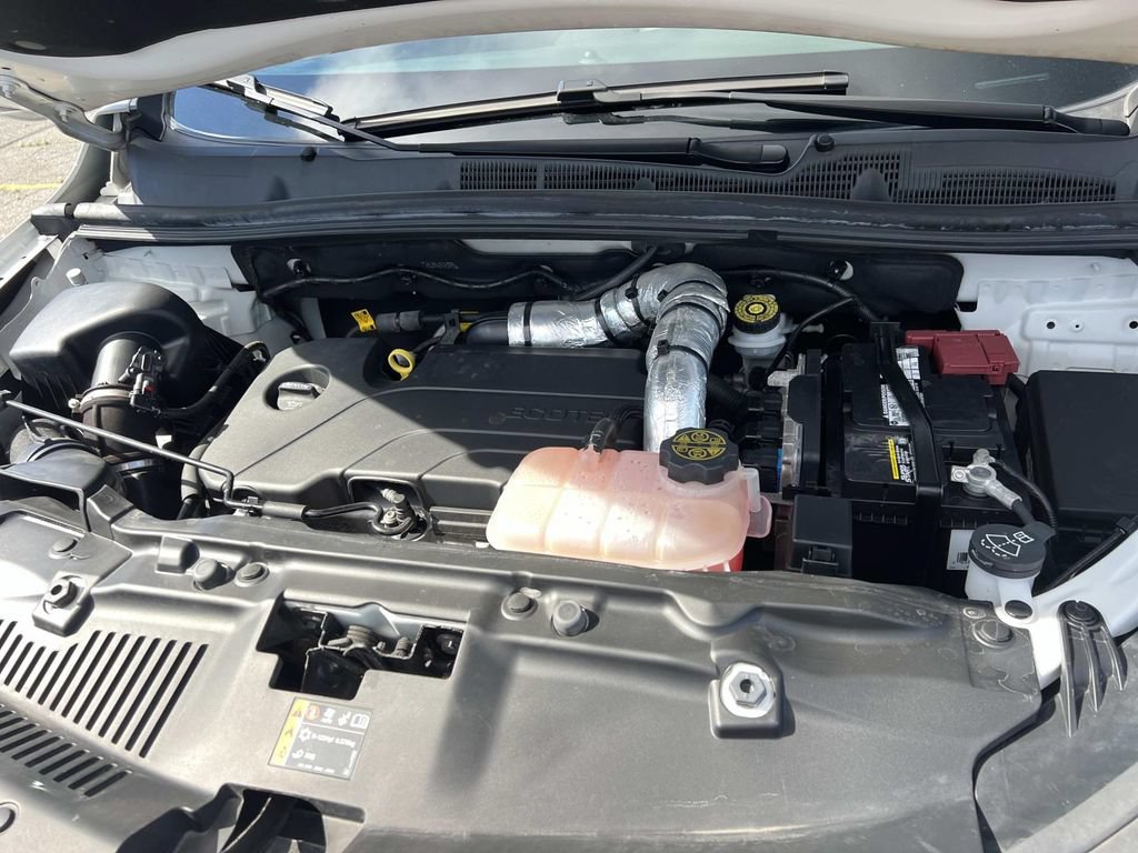 Used 2022 Buick Encore Preferred w/ Safety Package AWD/4WD image 9