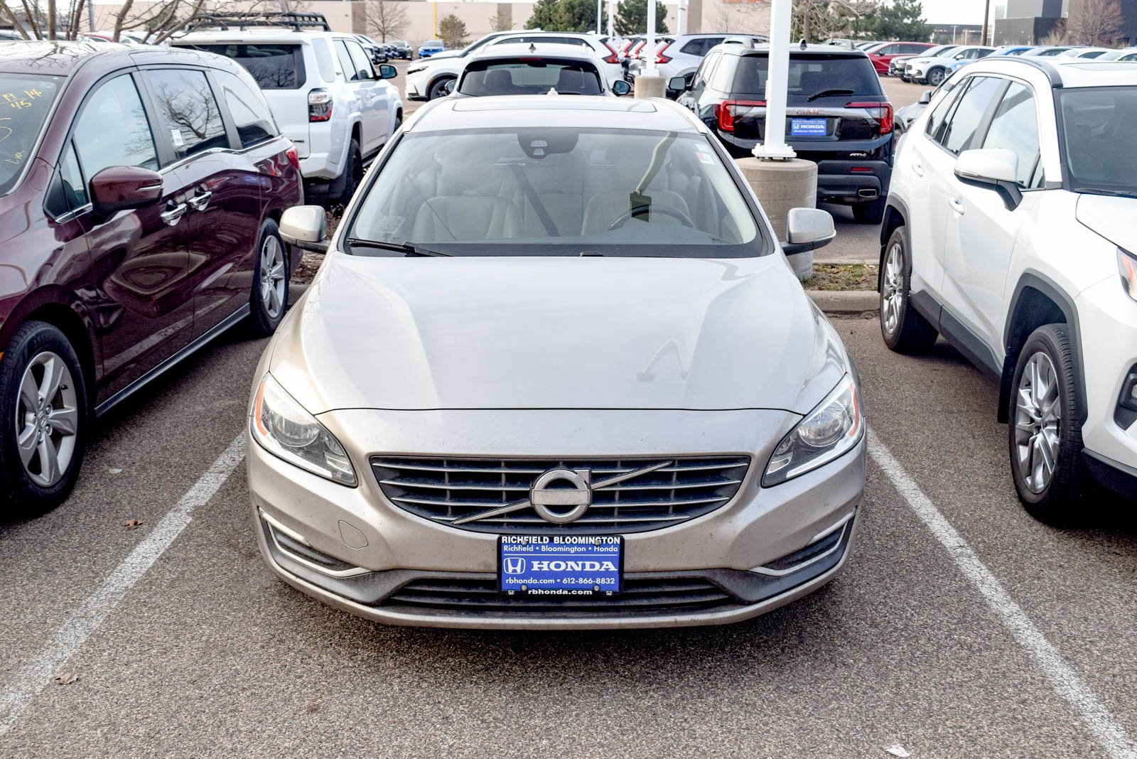 Used 2015 Volvo V60 T5 Premier image 2