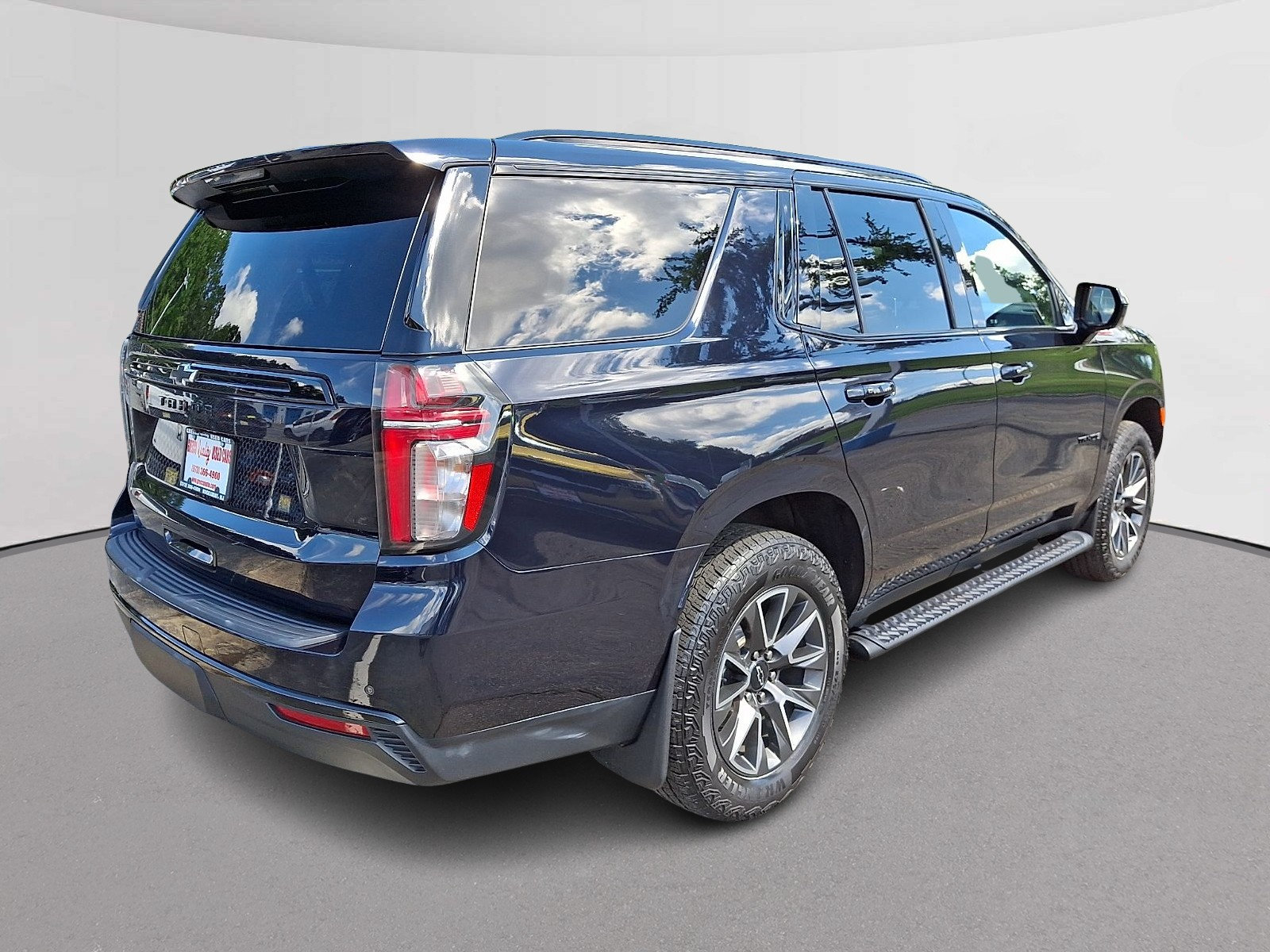 Used 2023 Chevrolet Tahoe Z71 AWD/4WD image 11