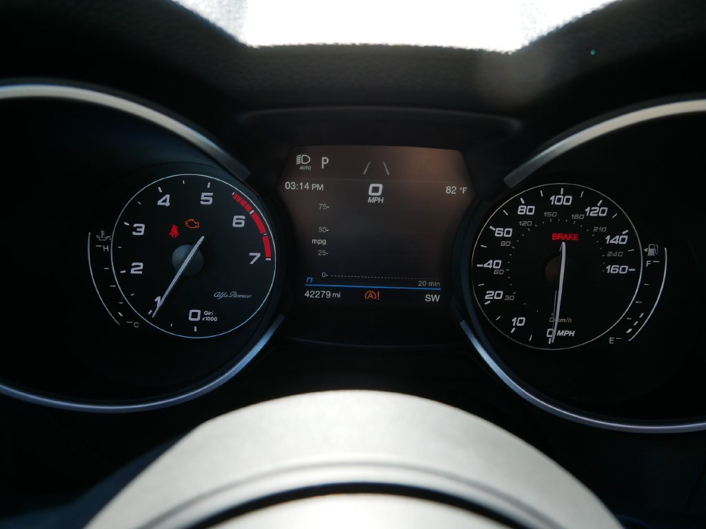 Used 2023 Alfa Romeo Stelvio Ti AWD/4WD image 22