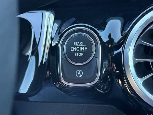 Used 2025 Mercedes-Benz GLA 250 4MATIC image 18
