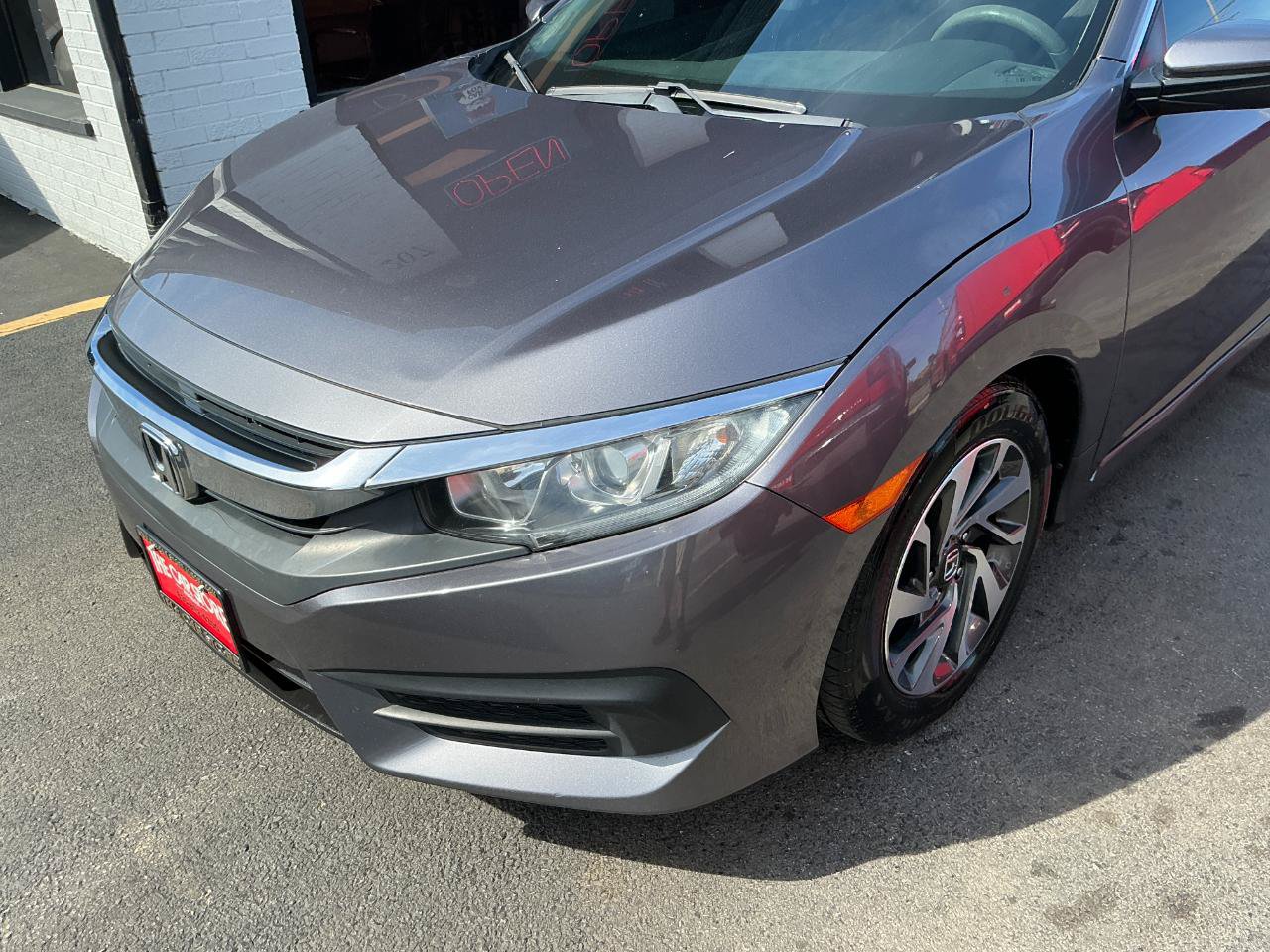 Used 2018 Honda Civic EX image 30