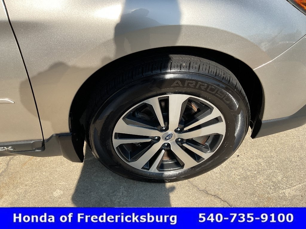 Used 2018 Subaru Outback 3.6R Limited AWD/4WD image 13