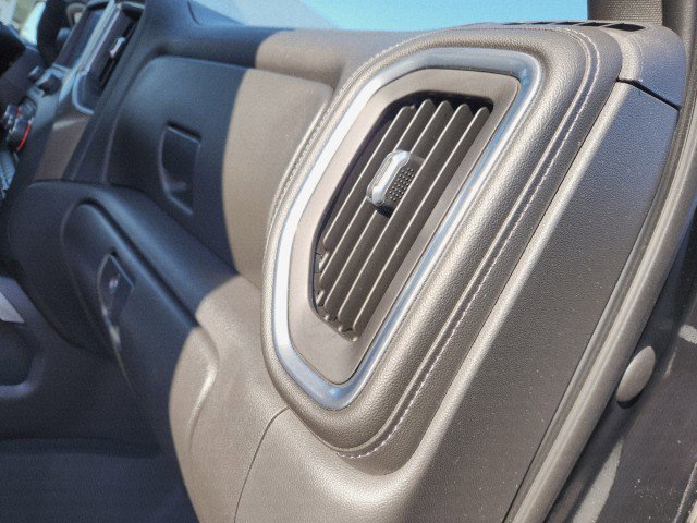 Used 2021 Chevrolet Silverado 1500 High Country w/ Technology Package image 16