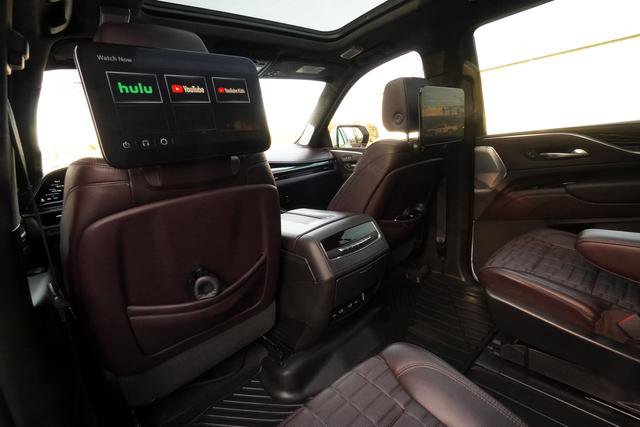 Used 2023 Cadillac Escalade V AWD/4WD image 28