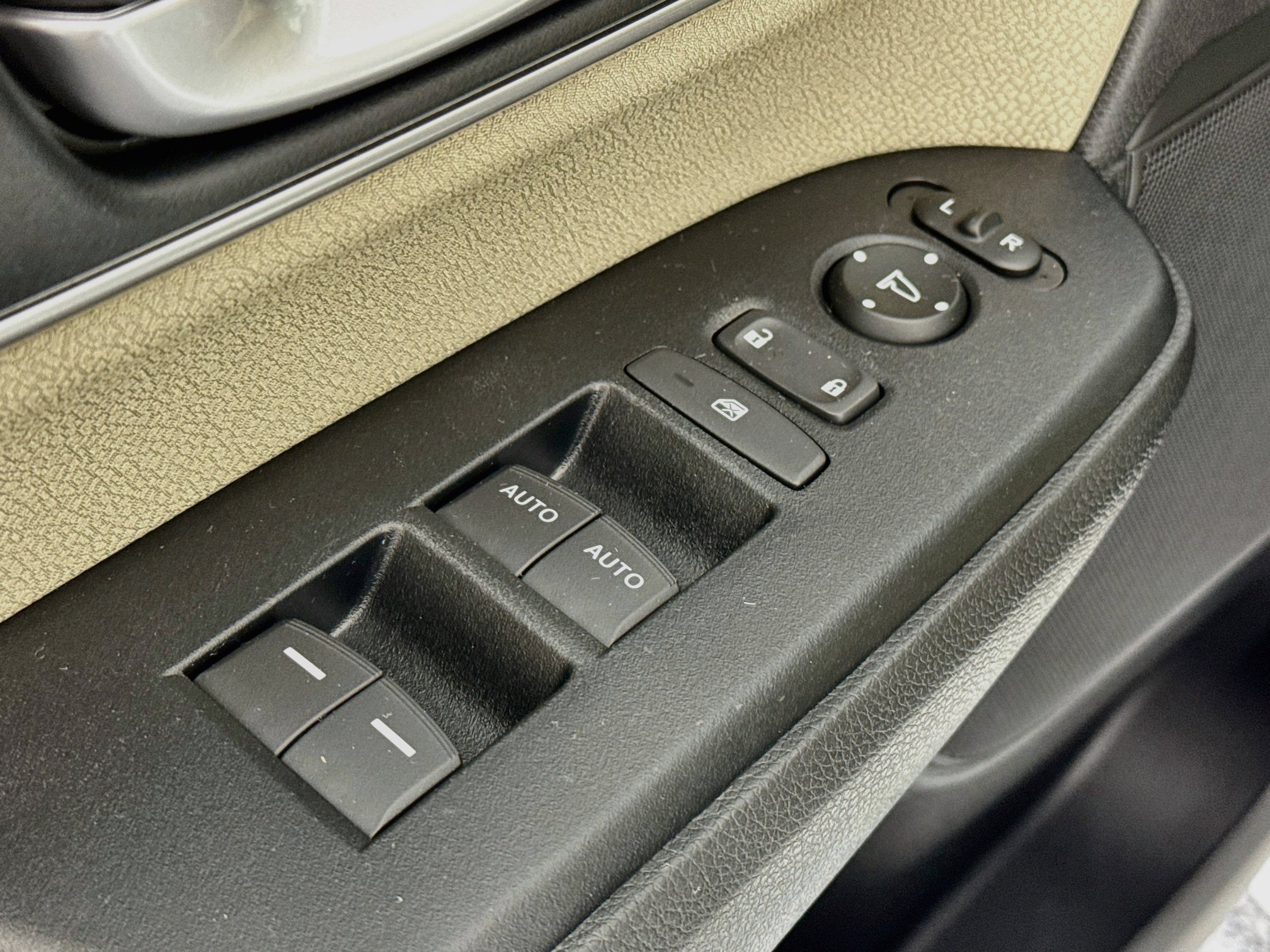 Certified 2019 Honda CR-V EX image 17