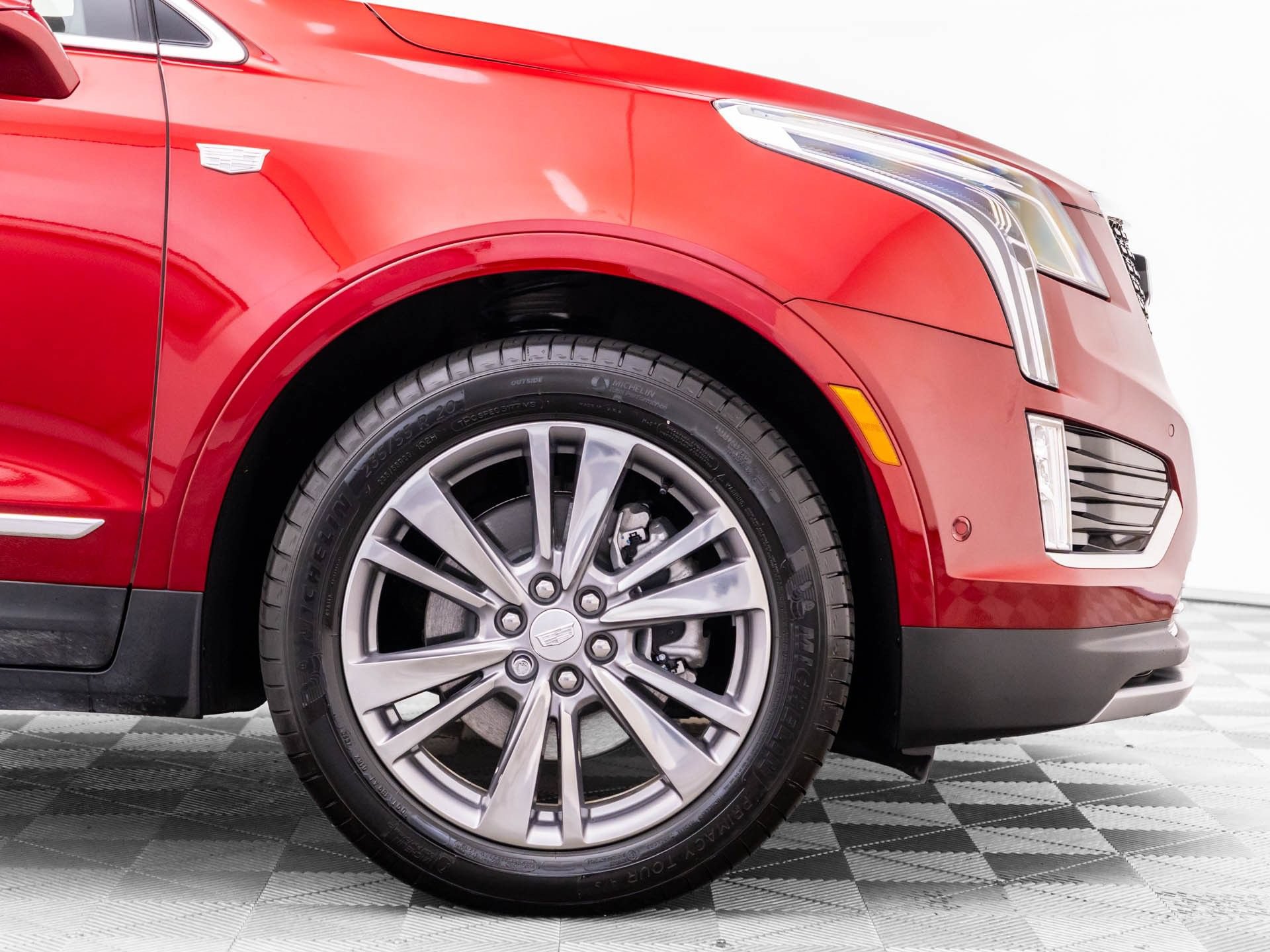 Certified 2026 Cadillac XT5 Premium Luxury w/ Driver Assist Package AWD/4WD image 36