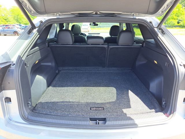 Used 2021 Volkswagen Atlas Cross Sport SEL Premium image 25