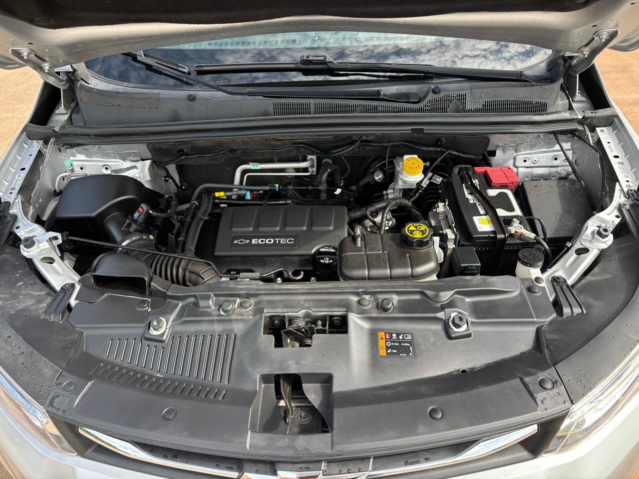 Used 2019 Chevrolet Trax LS w/ LPO, Cargo Package FWD image 21