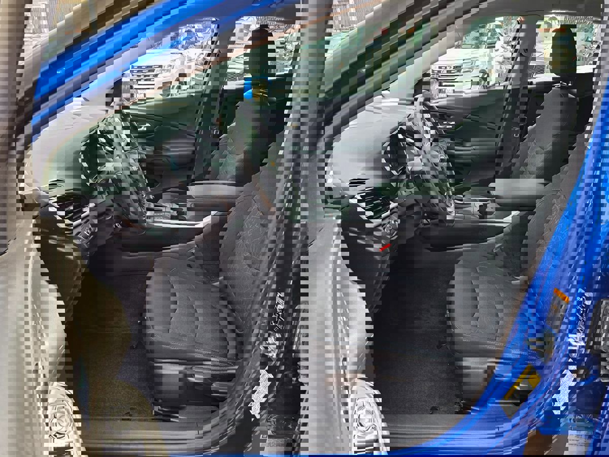 Used 2017 Chevrolet Volt LT w/ Comfort Package image 21