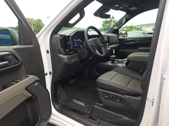 New 2026 Chevrolet Silverado 1500 ZR2 w/ Dark Appearance Package AWD/4WD image 16