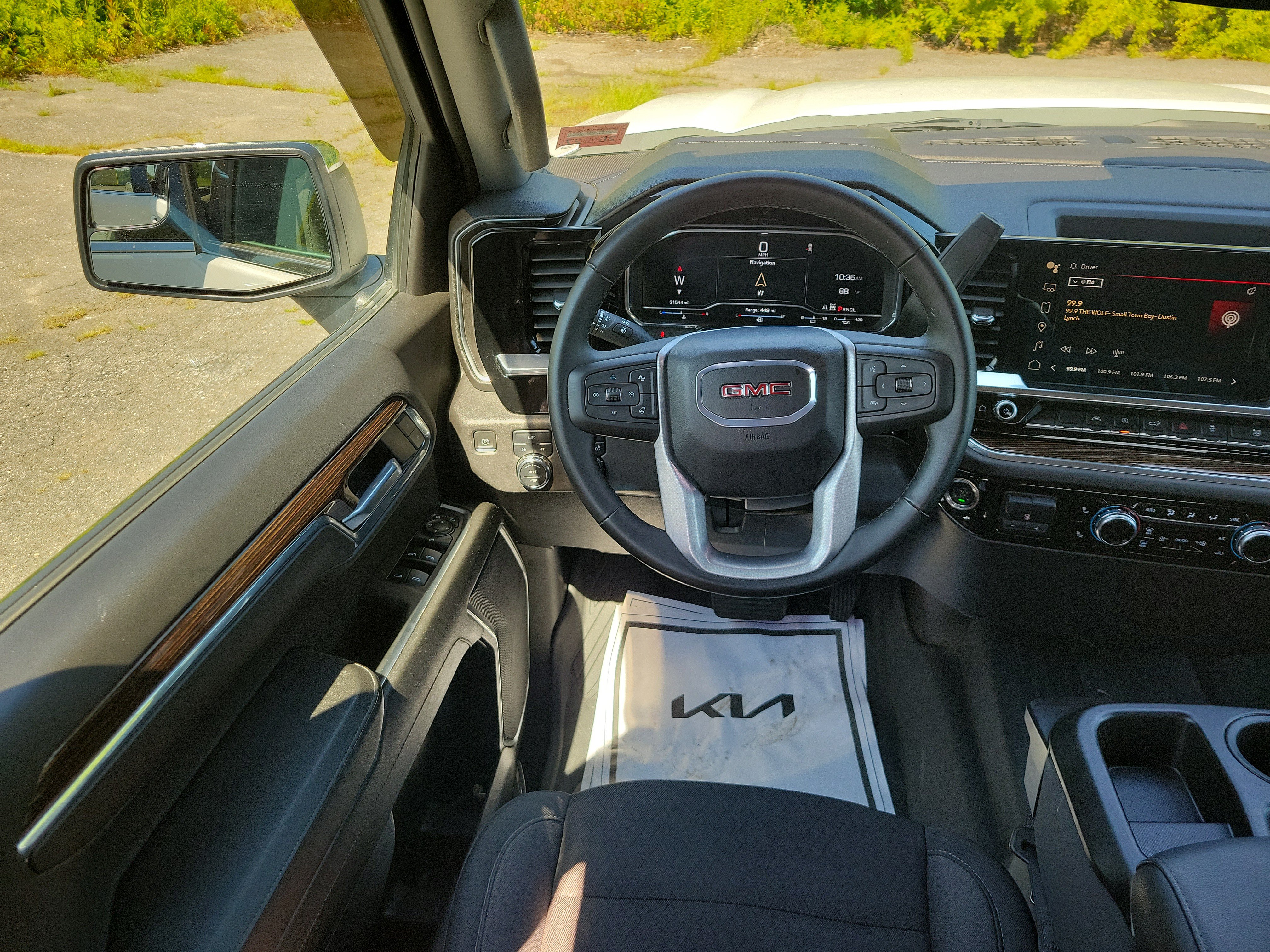 Used 2024 GMC Sierra 1500 SLE w/ LPO, GMC Protection Package AWD/4WD image 19