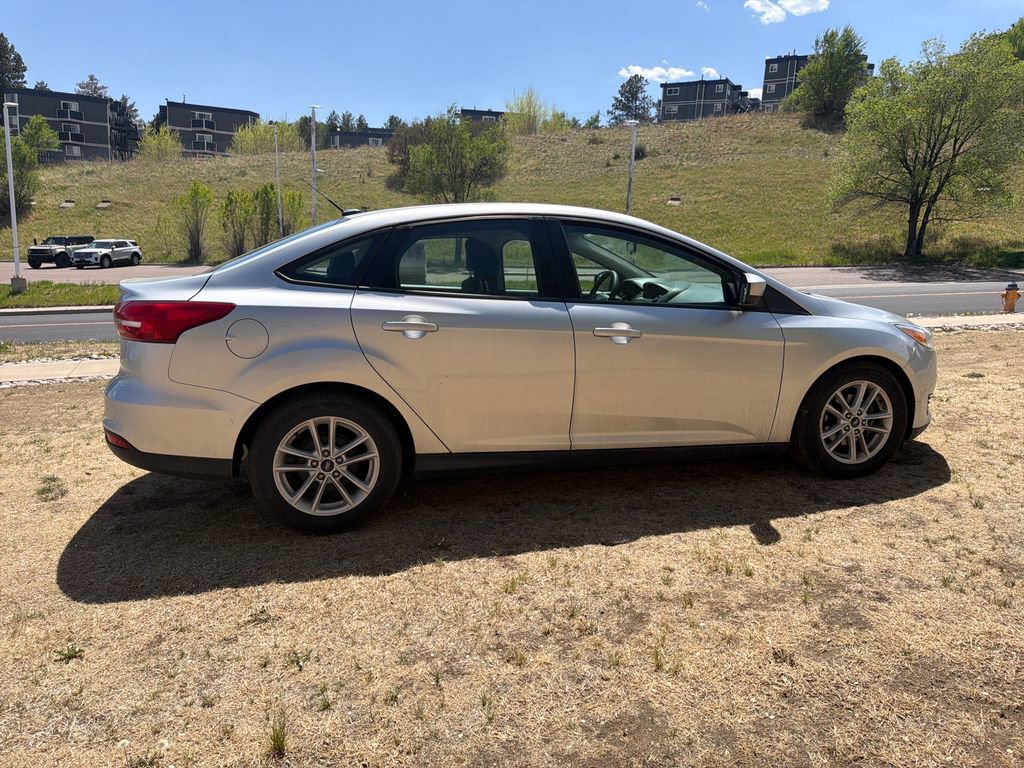 Used 2018 Ford Focus SE FWD image 8