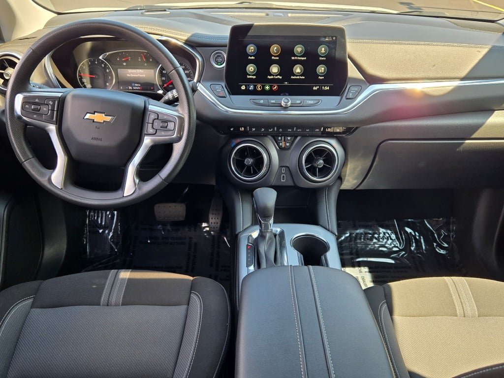 Certified 2025 Chevrolet Blazer LT FWD image 19
