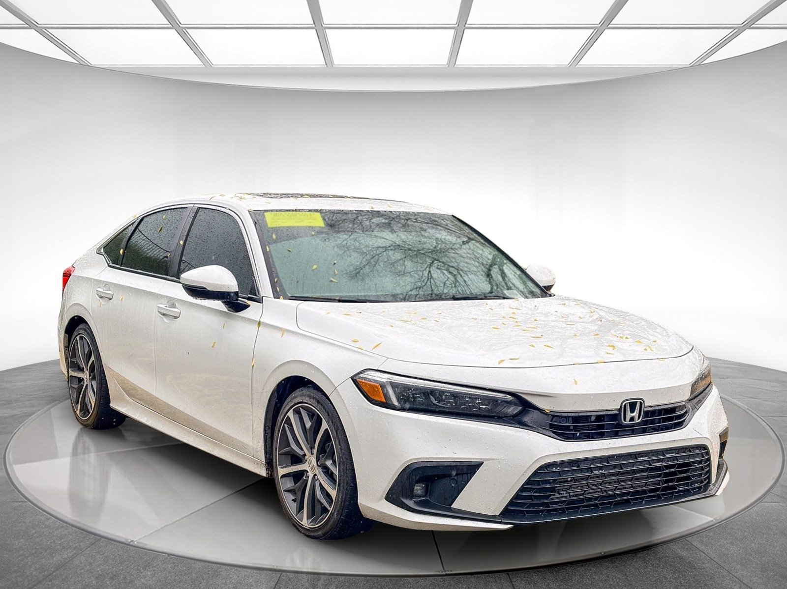 Used 2023 Honda Civic Touring image 4