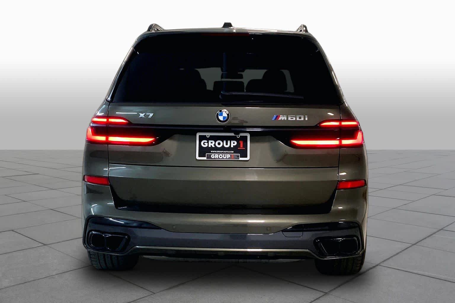 Used 2025 BMW X7 M60i AWD/4WD image 4