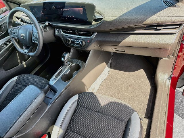 Used 2024 Buick Envista Preferred w/ Advanced Safety Package FWD image 27