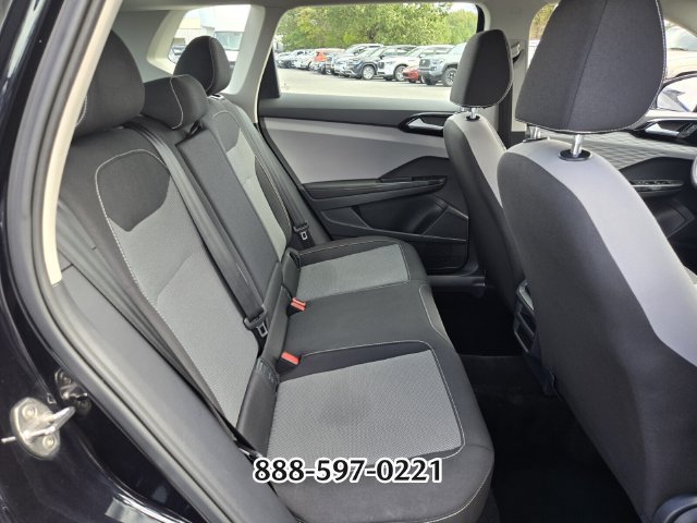 Used 2024 Volkswagen Taos S FWD image 16