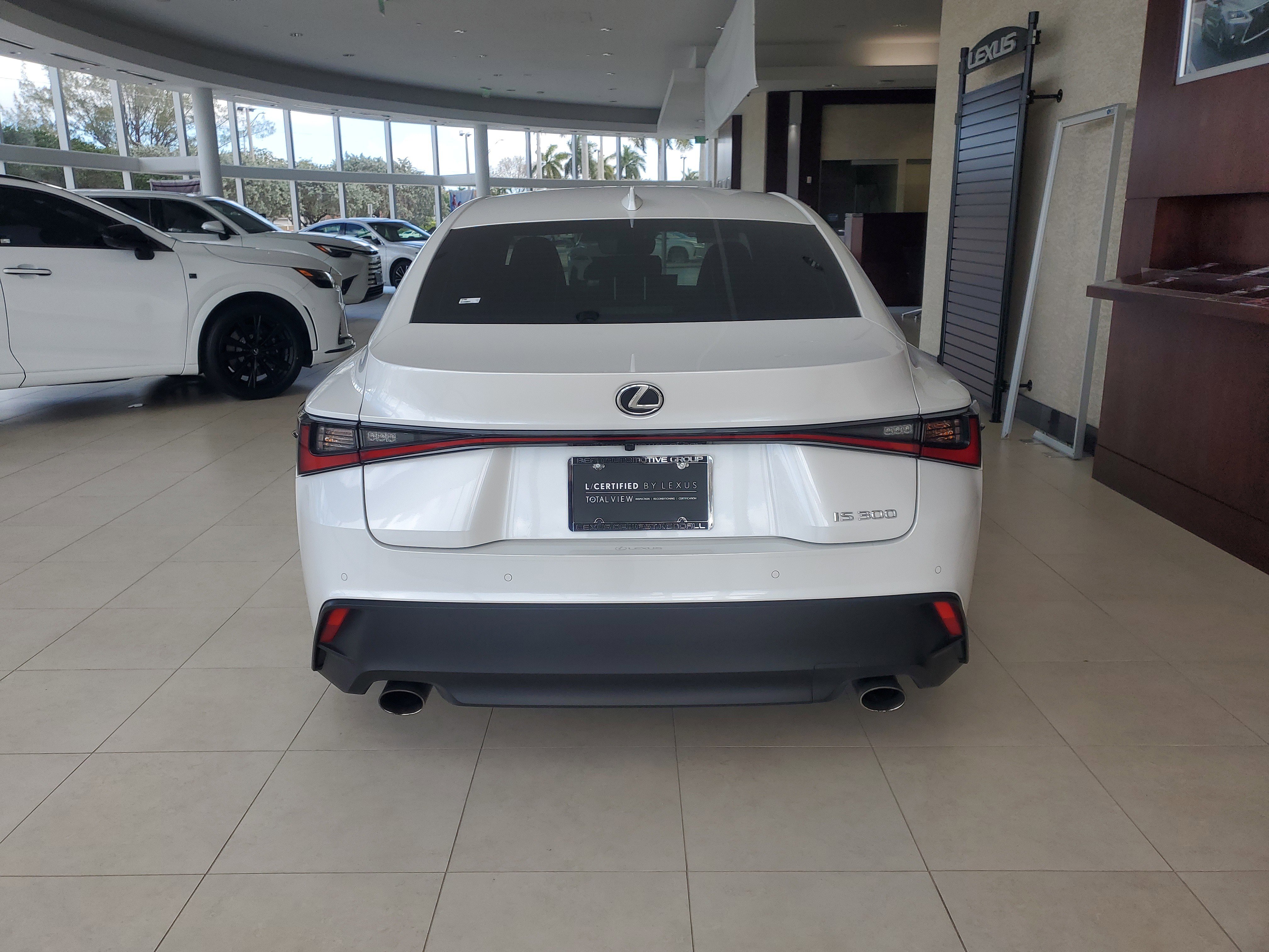 Used 2024 Lexus IS 300 w/ Comfort Package RWD image 9