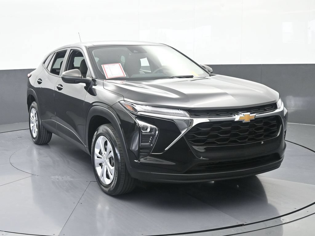 Used 2024 Chevrolet Trax LS FWD image 9